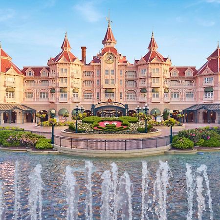 Disneyland Hotel Chessy  Esterno foto