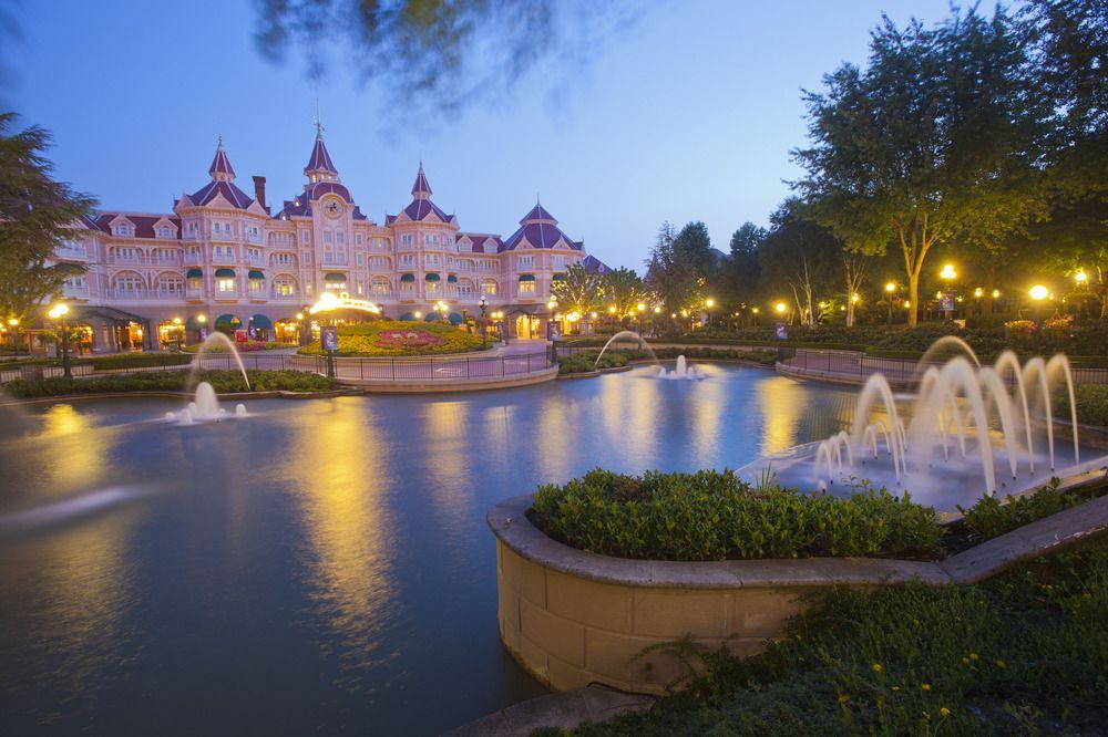 Disneyland Hotel Chessy  Esterno foto