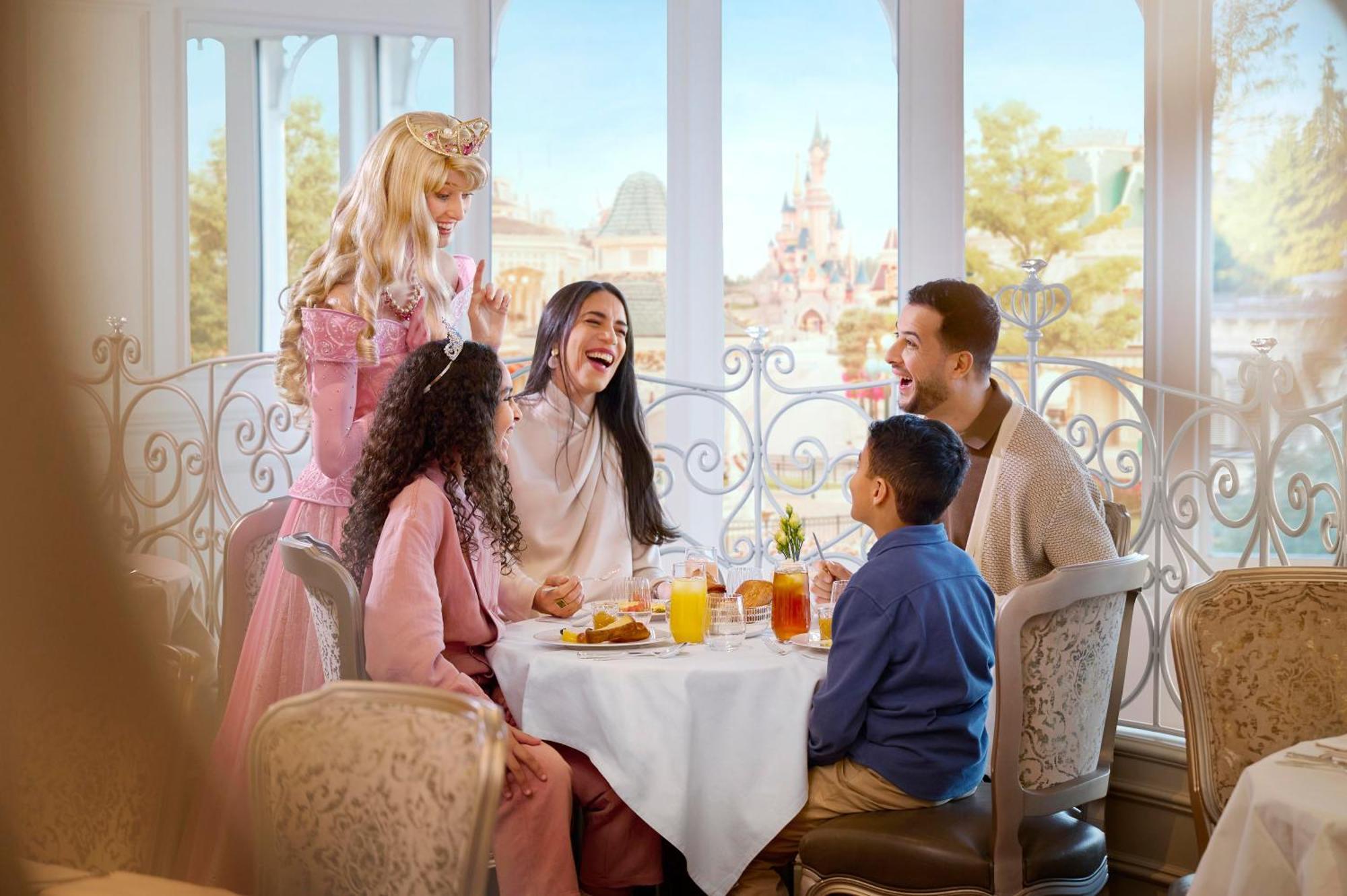 Disneyland Hotel Chessy  Esterno foto