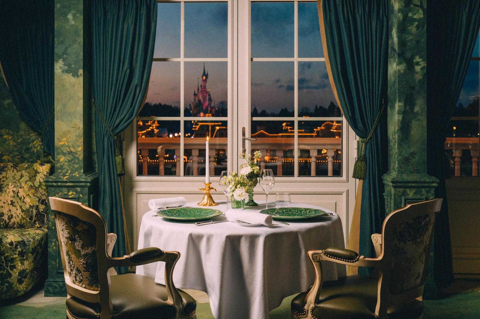 Disneyland Hotel Chessy  Esterno foto