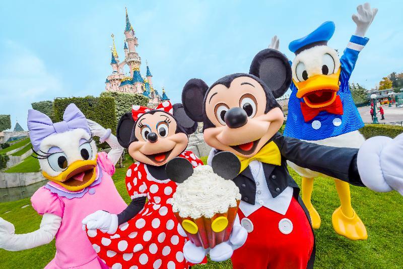 Disneyland Hotel Chessy  Esterno foto